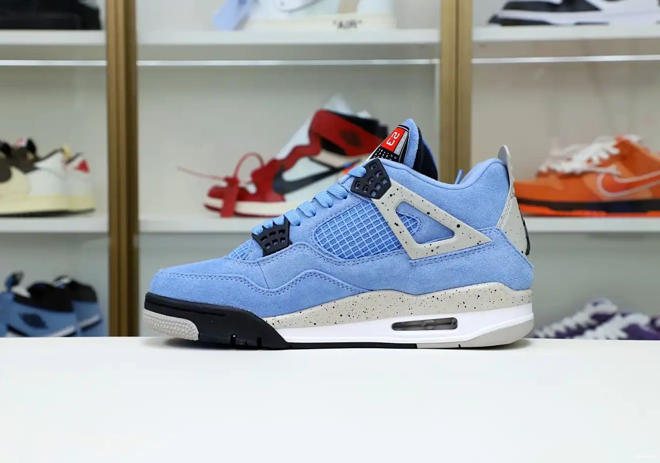 JORDAN UNIVERSITY 4 BLUE AIR 0510